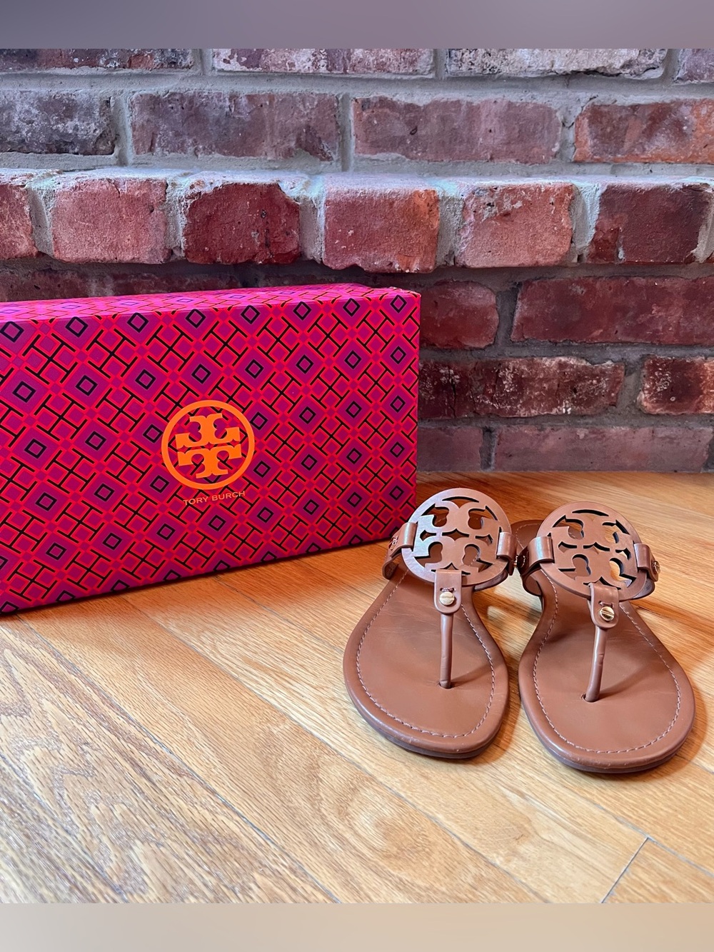 Tory Burch Vintage Vachetta Dark Tan Light Brown Leather Miller Sandals
